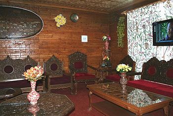 Hotel Zahgeer Continental Гульмарг Экстерьер фото